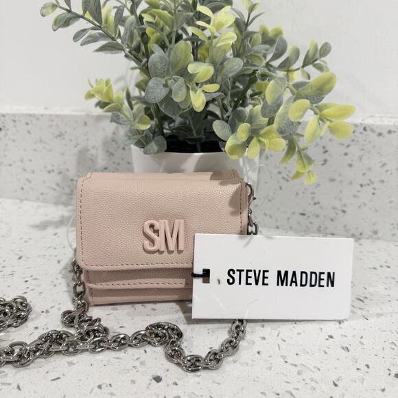 Steve Madden Pink Small Card Wallet With Chain New - Picture 1 of 4